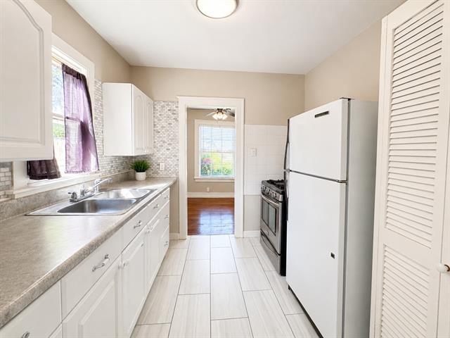 Photo - 1209 N Carroll Ave
