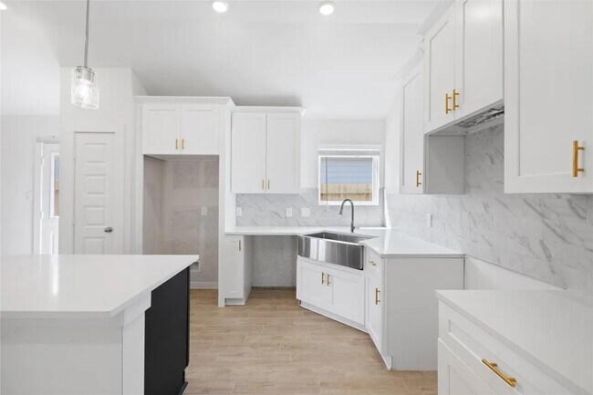 Photo - 1127 Santee Ct