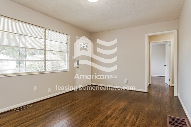 Photo - 6825 6th Ave S