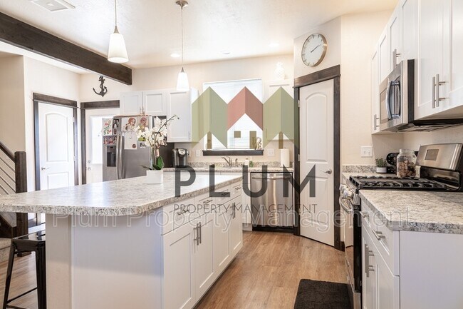 Photo - 2345 Aspen Grv Lp