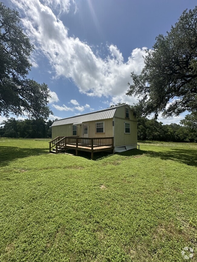 Building Photo - 9309 Hwy 290 W Rental