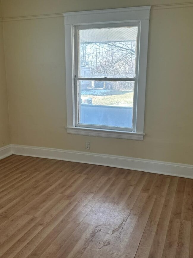 Photo - 2617 E 114th St