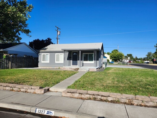 Photo - Charming 3 Bedroom, 1 Bath w/Garage