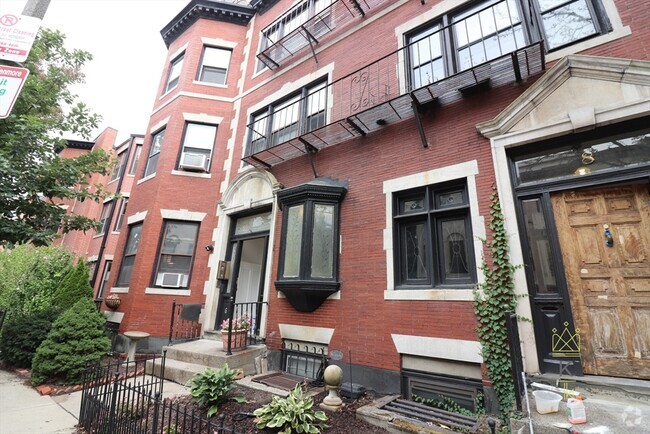 Building Photo - 8 Keswick St Unit 2 Rental