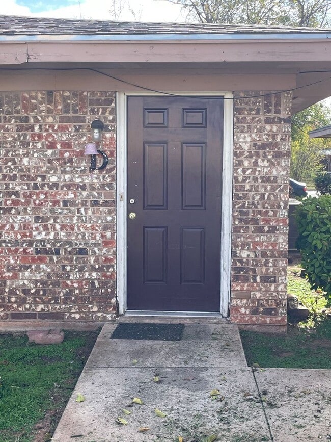 Building Photo - 1 bedroom, 1 bath