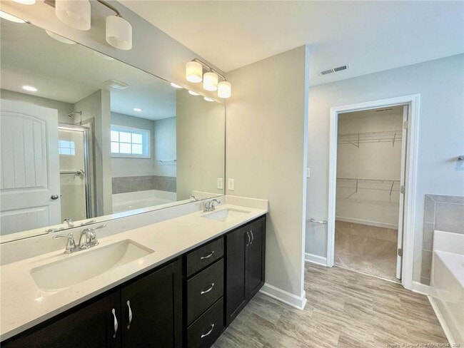 Photo - 356 Kensington Dr