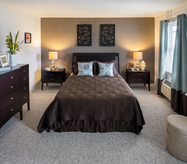 Stony Brook Commons Apartments For Rent in Roslindale, MA