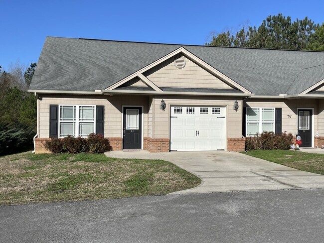 Photo - 38 Cedar Creek Manor Townhome