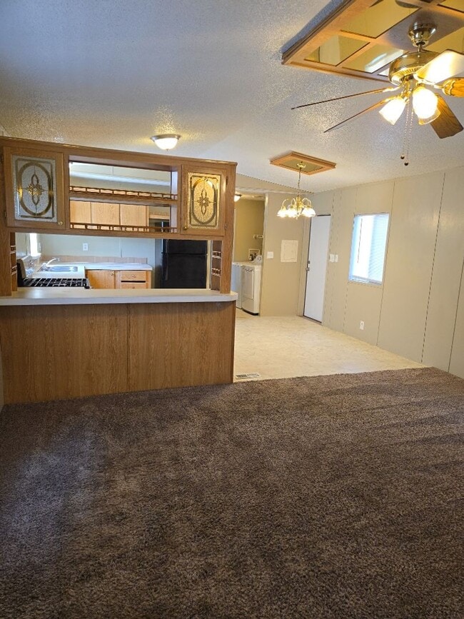 Photo - STUDENTS WELCOME! Old Town Fort Collins 3 Bed 2 Bath Mobile Home - Great Location