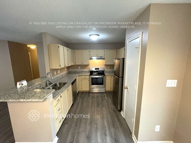 Photo - 3049 Parade Ln SW