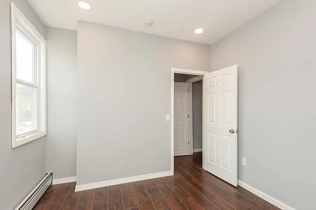 Photo - 705 8th St Unidad 2