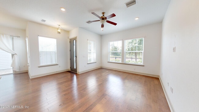 Building Photo - 7412 Beach Walk Place Rental