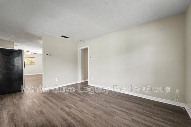Photo - 10545 Citrus Ln
