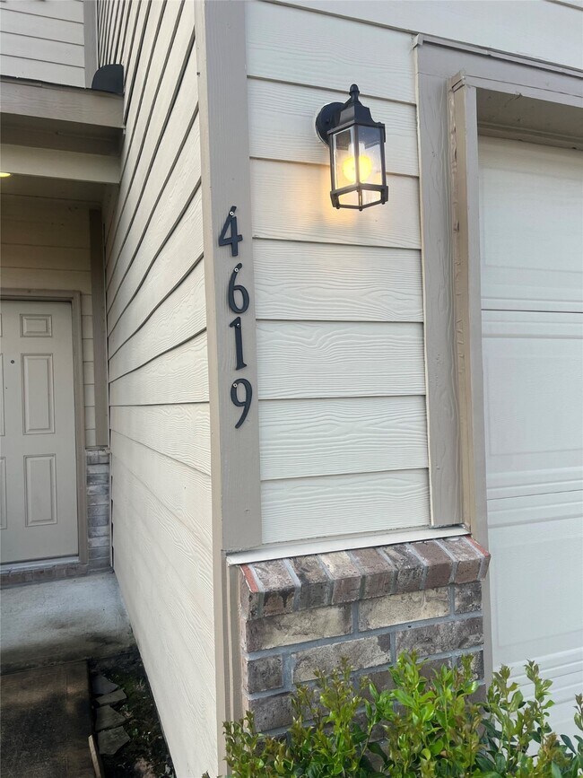 Photo - 4619 Prairie Chase Dr