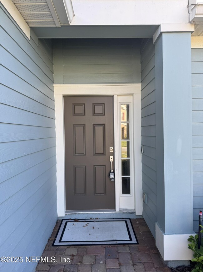Photo - 1742 Amberly Dr