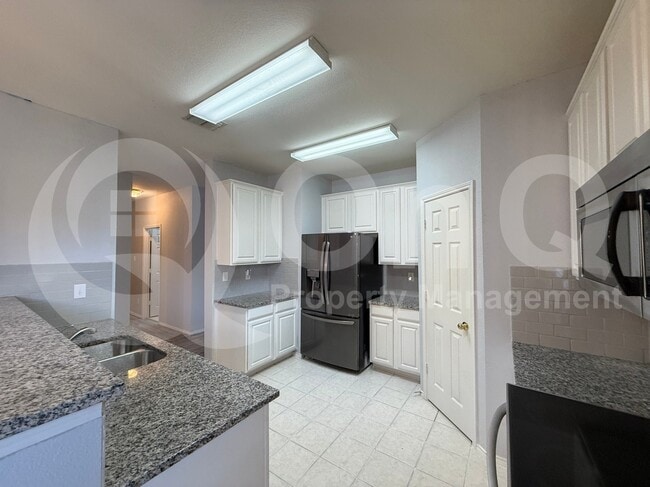 Photo - 1113 Shadowridge Cir