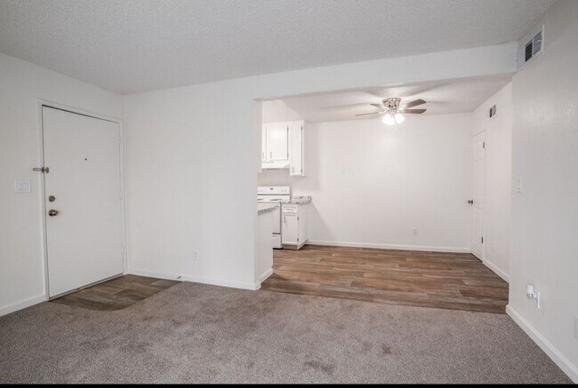 Photo - Villas del Norte Apartments