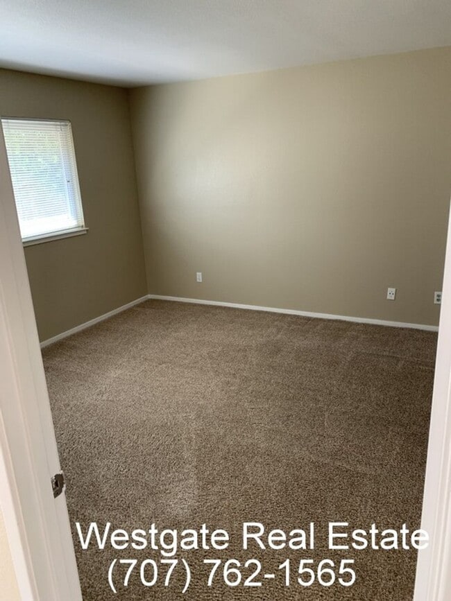 Photo - 1425 Dandelion Way House