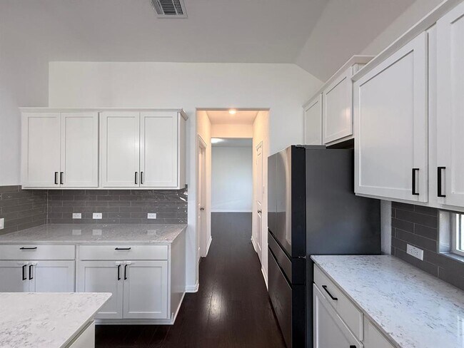 Photo - 160 Venti Cove