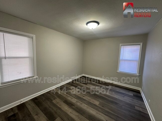 Photo - 4464 N 38th St