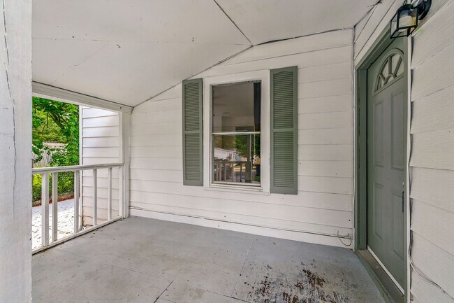 Photo - Remodeled 3 Bed/2 Bath Home with Bonus Upp...