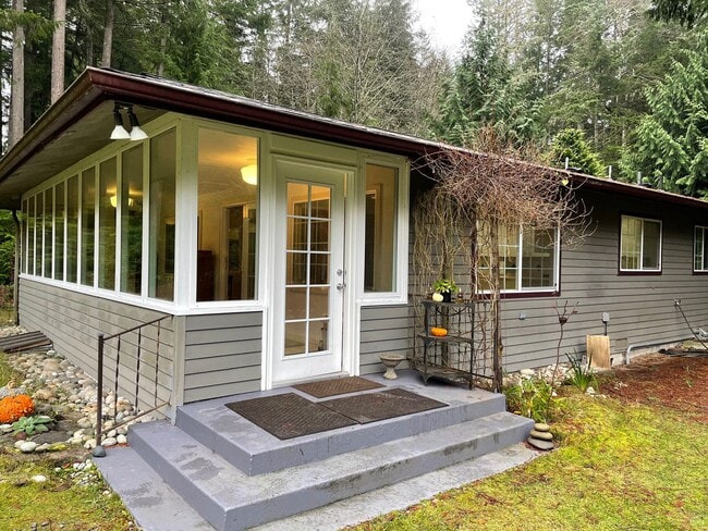Building Photo - Single Level Home in Langley!