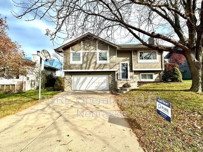 Photo - 8005 S 152nd St