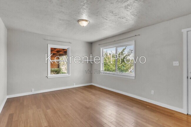 Photo - 1304 E 520 S St