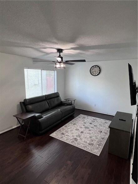 Photo - 4507 Carter Creek Pkwy Casa Adosada