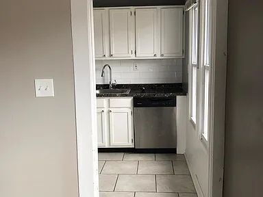 Photo - 3870 W 19th St