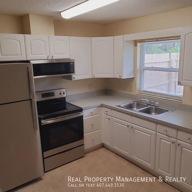 Photo - 2 BR / 1 BA Duplex In Apopka