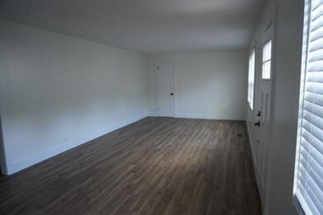 Photo - 2128 Sharondale Dr Unit 2128 Sharondale Drive,  D