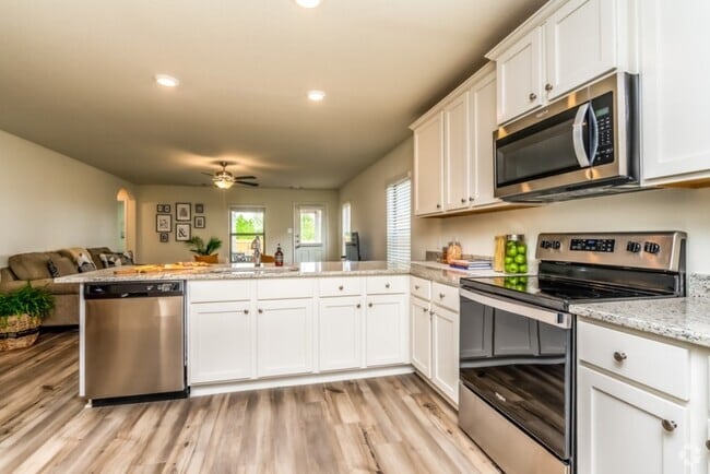 Building Photo - 709 Trinity Trl Rental
