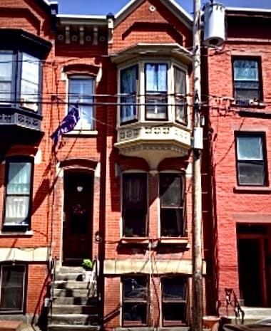 Building Photo - 45 Elm St Unit Garden level