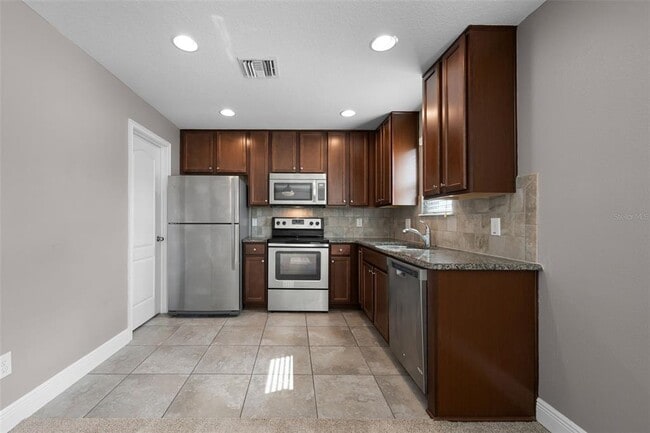 8623 Via Trieste Dr
