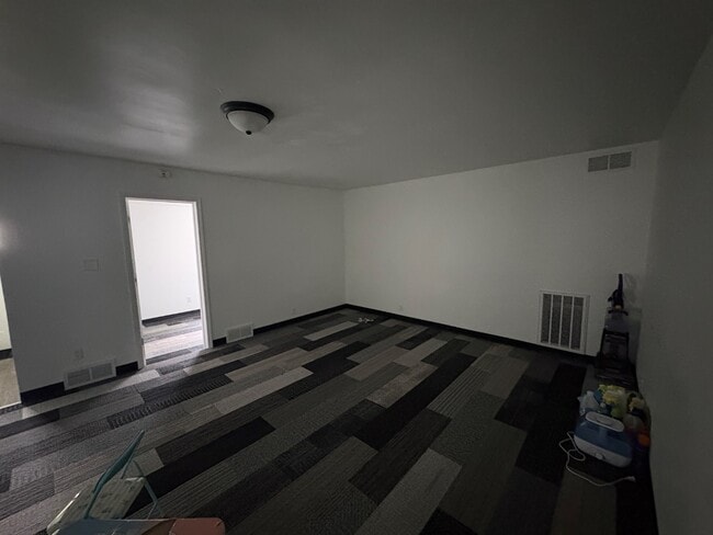 Photo - 1324 Canton St