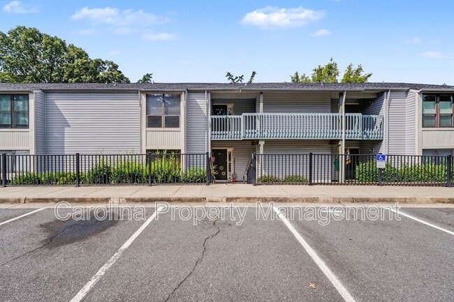 Photo - 10971 Harrowfield Rd