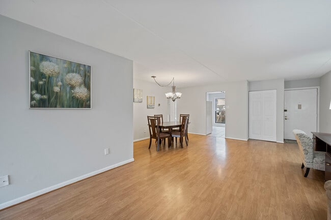 Photo - 253 Shawmont Ave Unit 253F