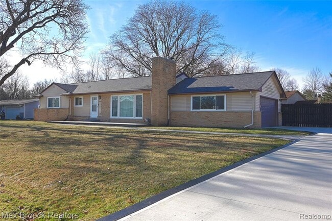 Photo - 23645 W Newell Cir