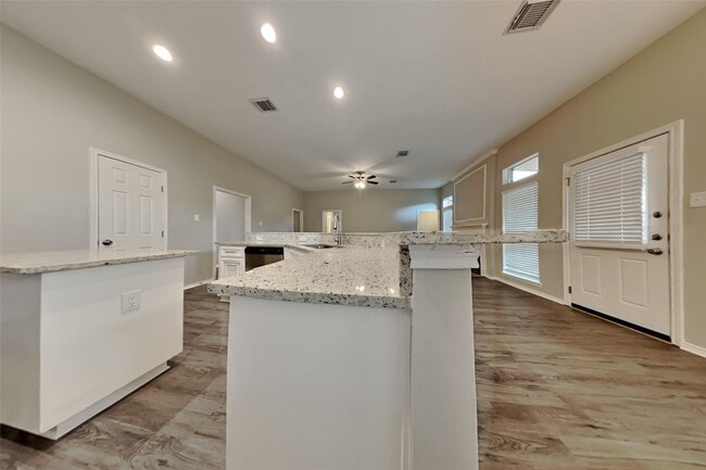 Photo - 18518 Campers Crest Dr