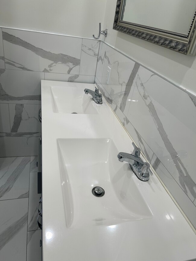 Photo - 14435 224th St Unidad 1