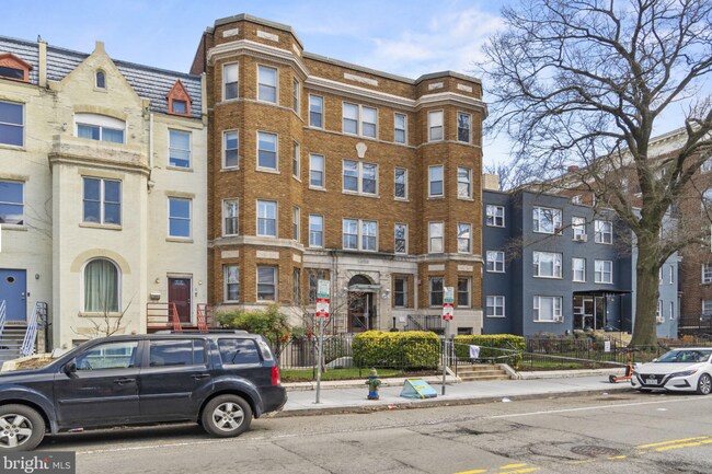 Photo - 2535 13th St NW