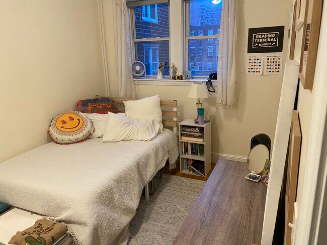 325 Saint Paul St Unit 3