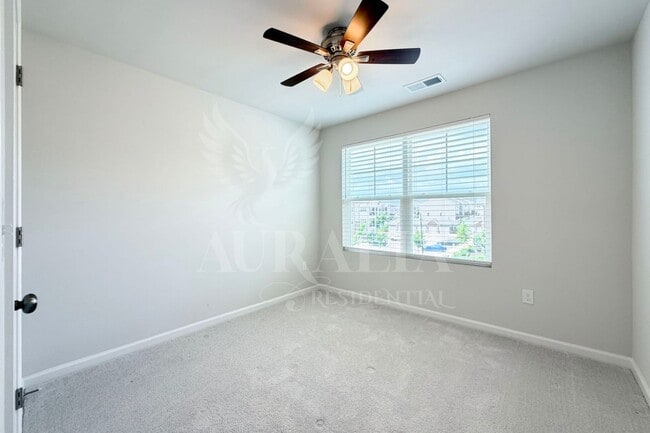 Photo - 3018 Brellon Ln