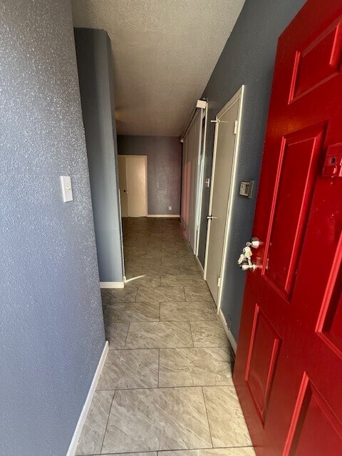 Building Photo - 14550 Fonmeadow Dr Unit 803