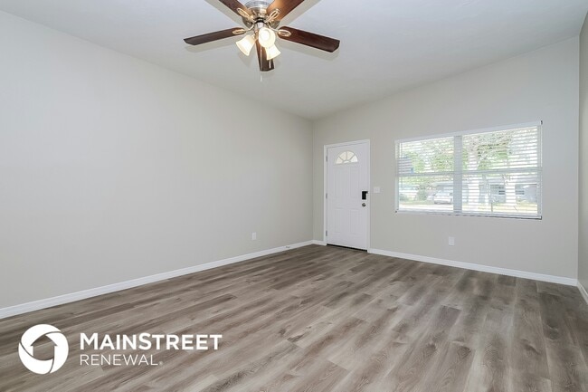 Photo - 358 Wertz Dr