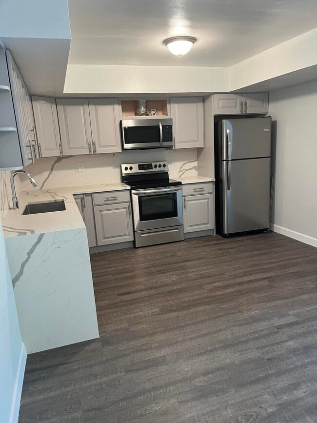 Photo - 1419 SE 2nd St Unit Apt 1