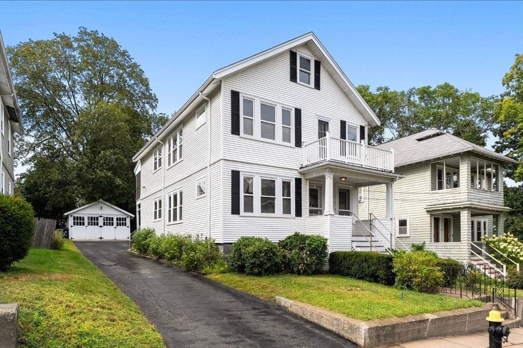 Photo - 19-21-21 Augustus Ave Unit 2