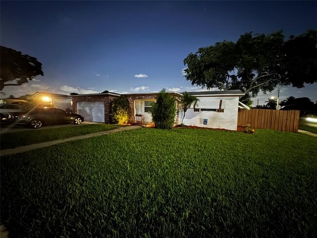 Building Photo - 6598 NW 4th St Rental
