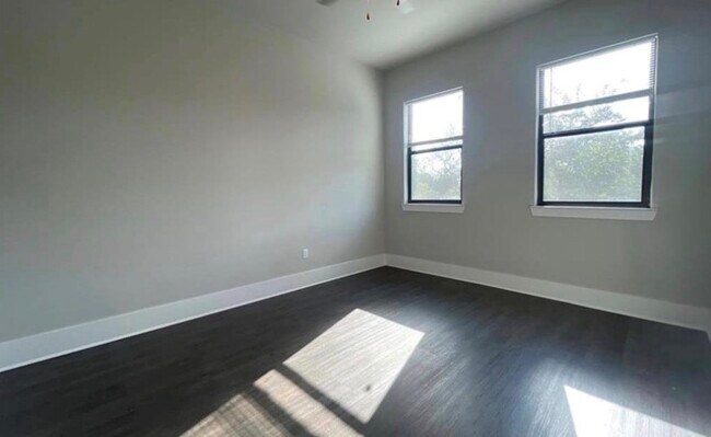 Photo - 2727 Houston Ave Unit 209